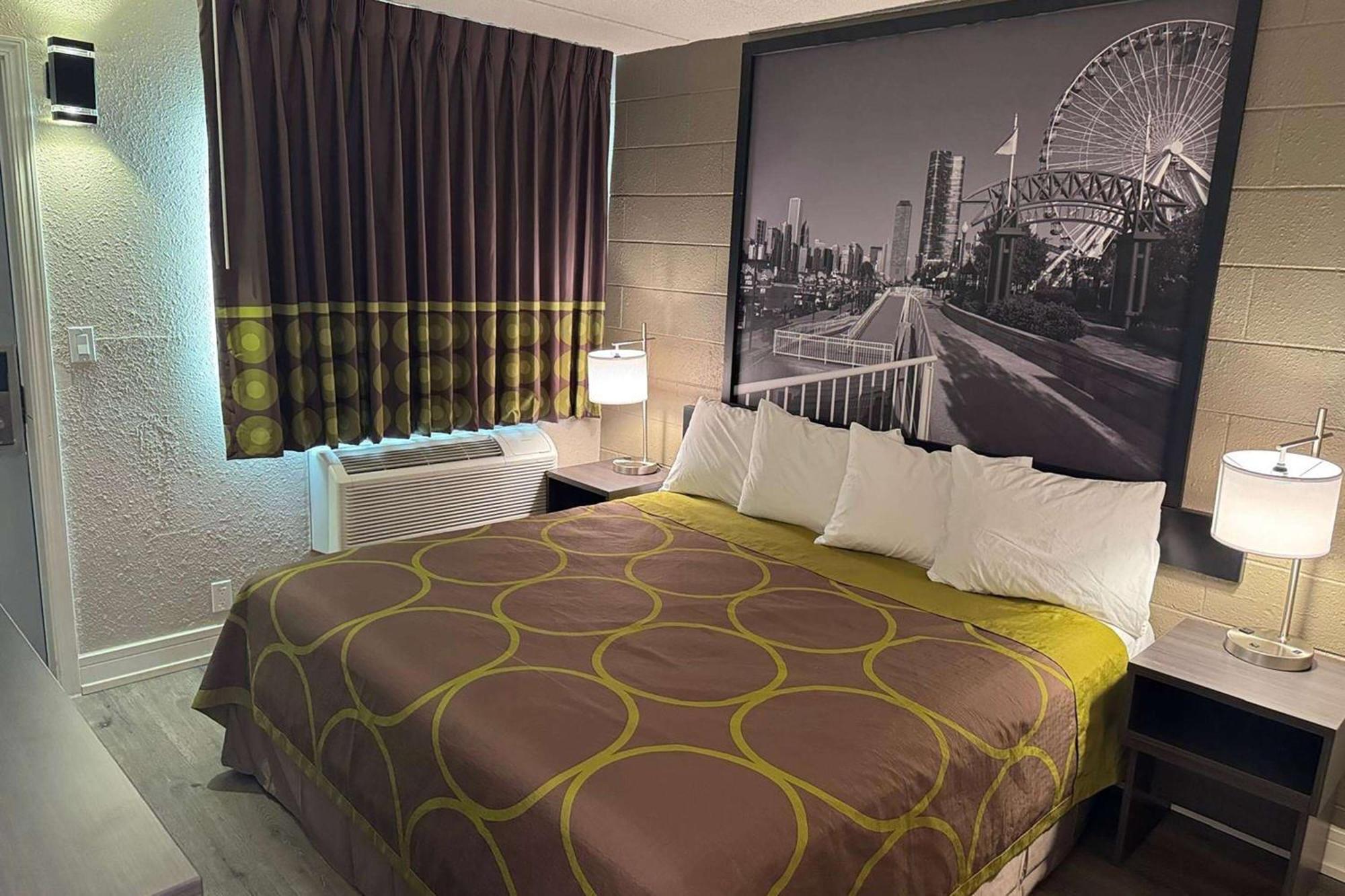 Super 8 By Wyndham Rockford South Otel Dış mekan fotoğraf