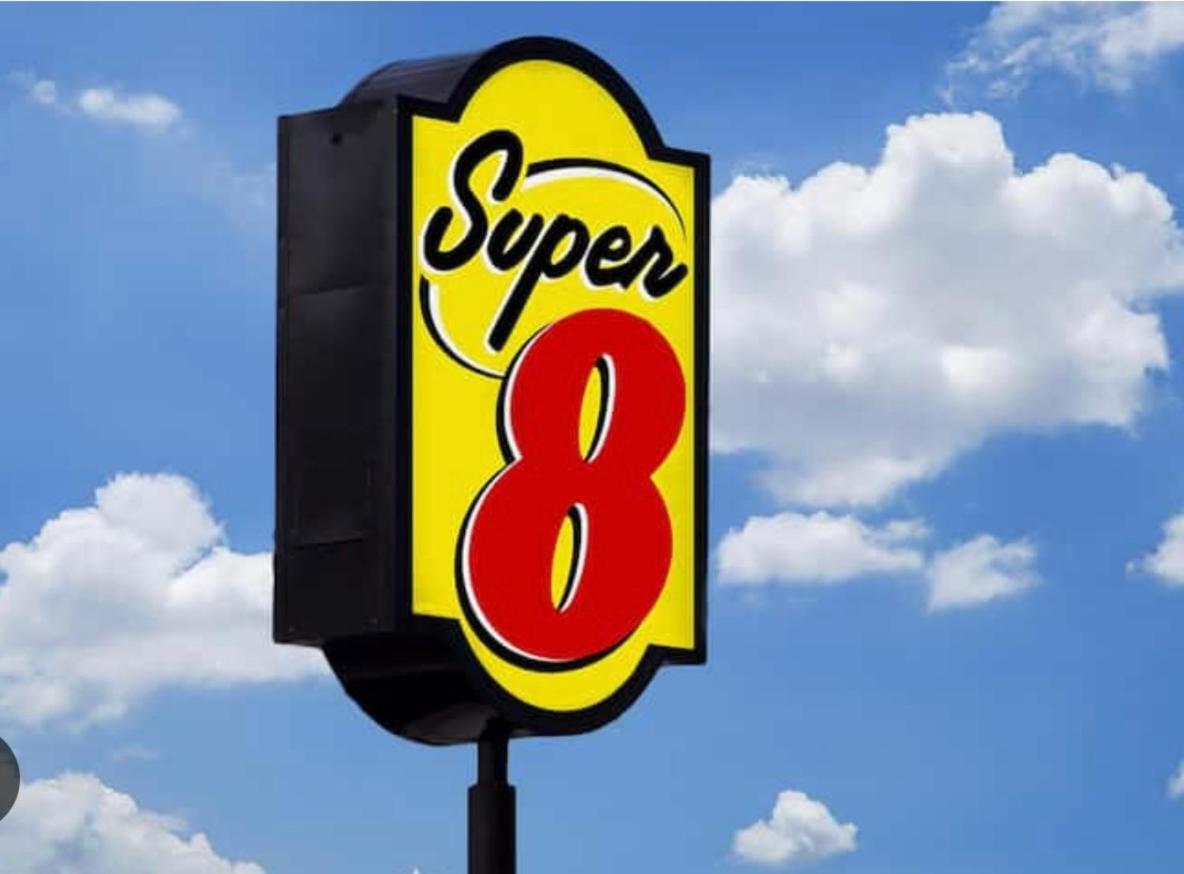 Super 8 By Wyndham Rockford South Otel Dış mekan fotoğraf